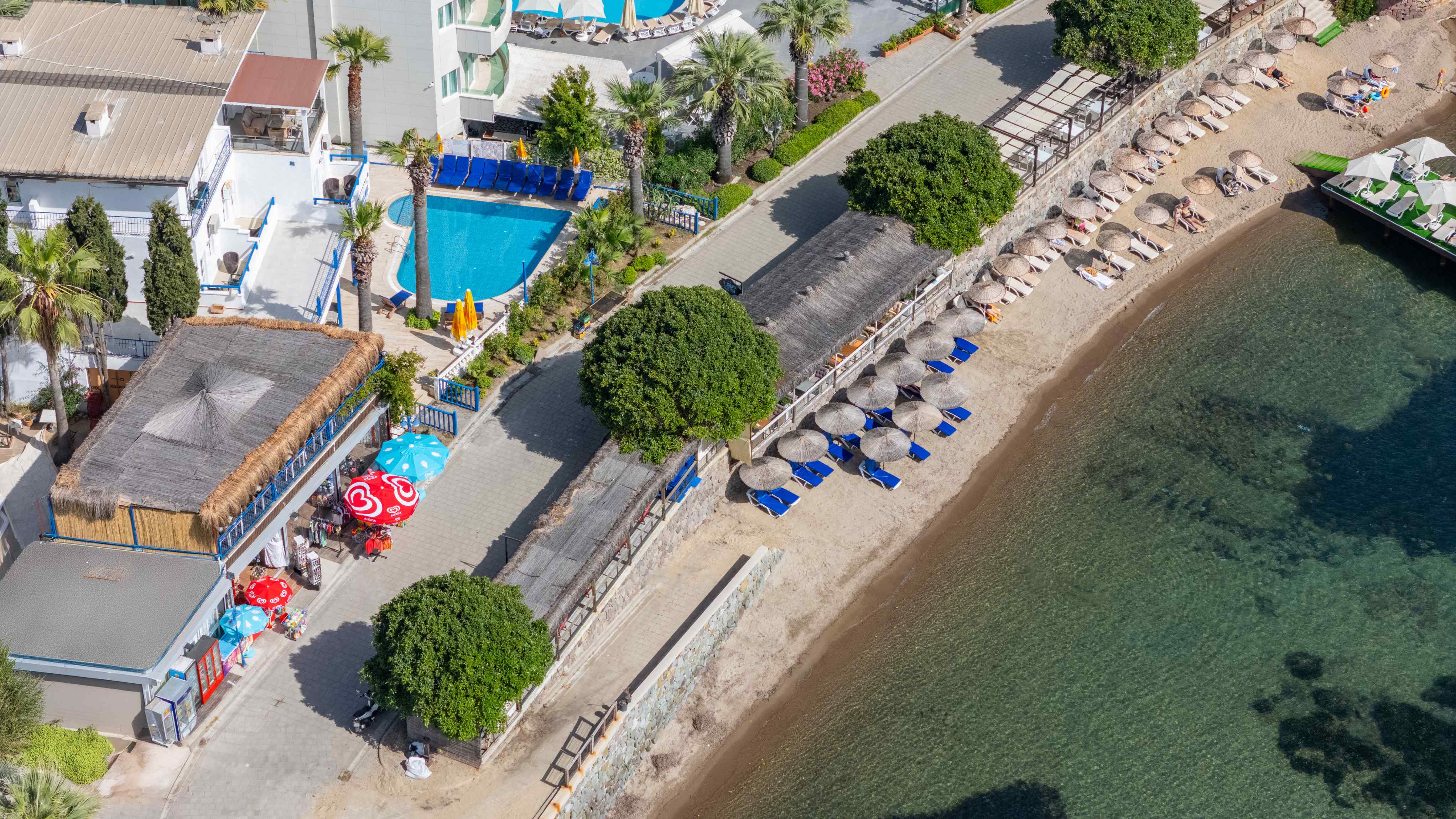 MAXSEA BEACH HOTEL